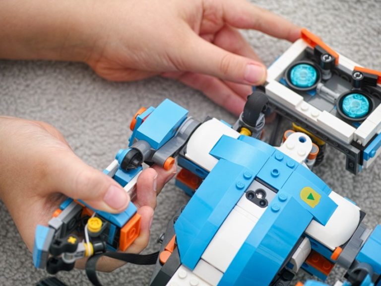 Robotyka Dla Dzieci Zestawy Lego Boost Ev I Inventor